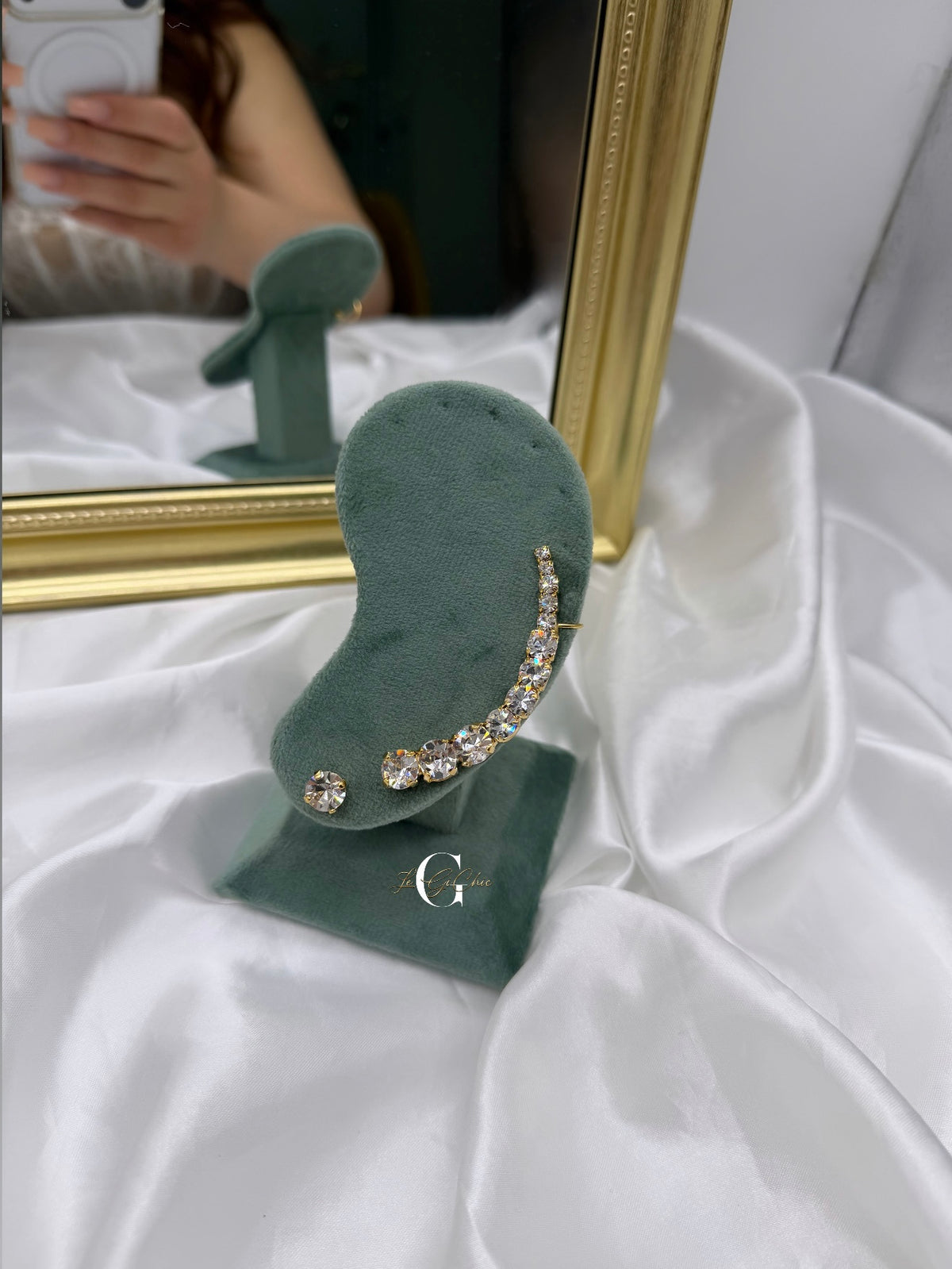 Ear cuff “Venere” con punto luce