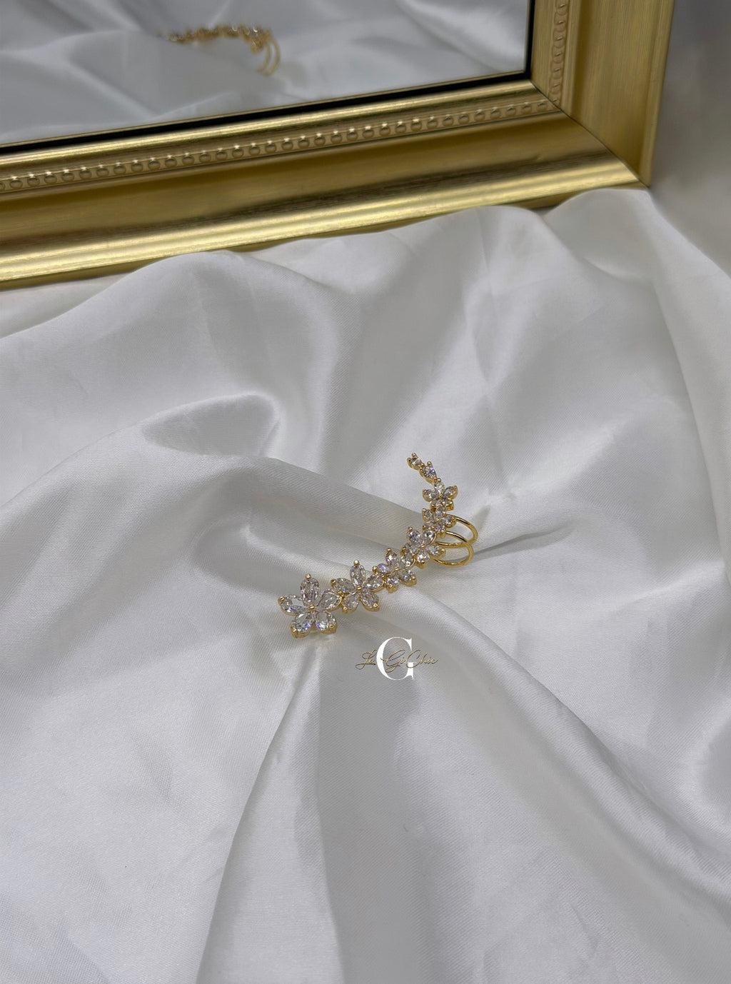Orecchino ad ear cuff “Fiore luxury”