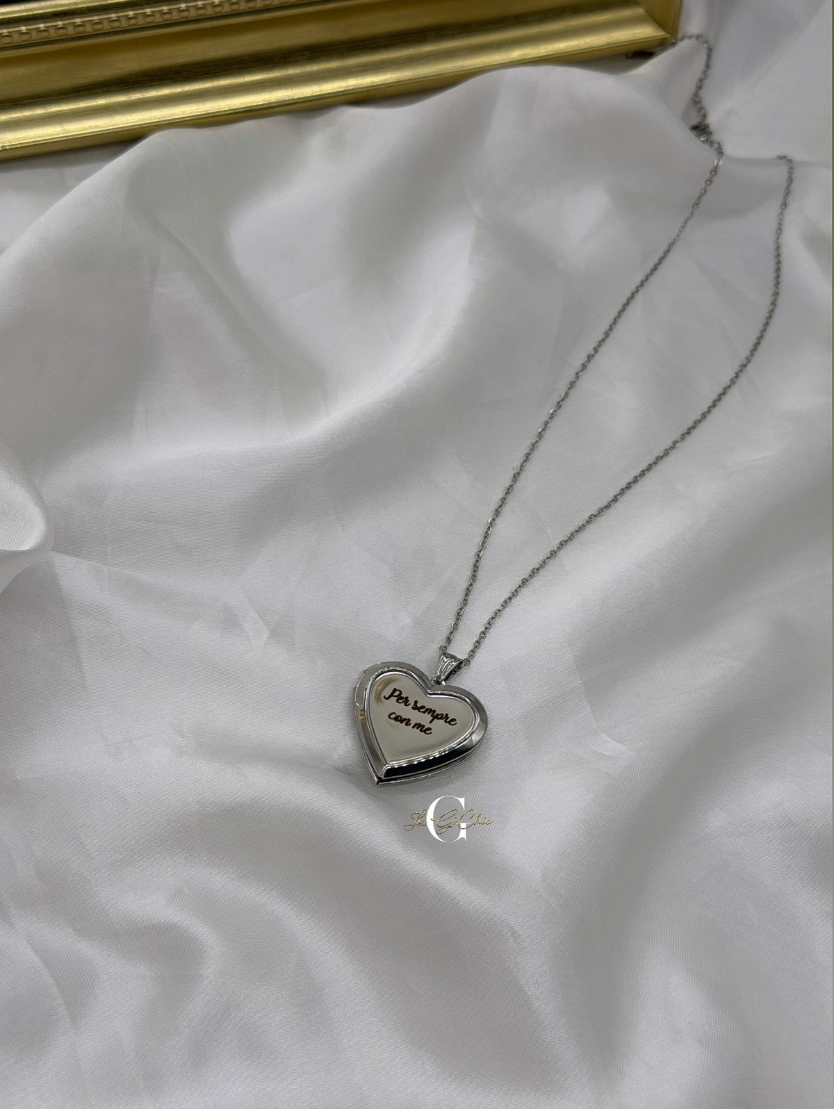 Collana “Cuore liscio apribile con incisione”