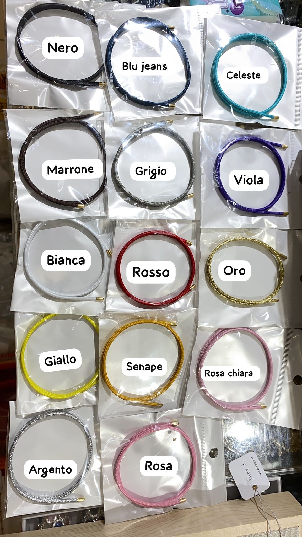 Collana magnetica con lettera “Madreperla”