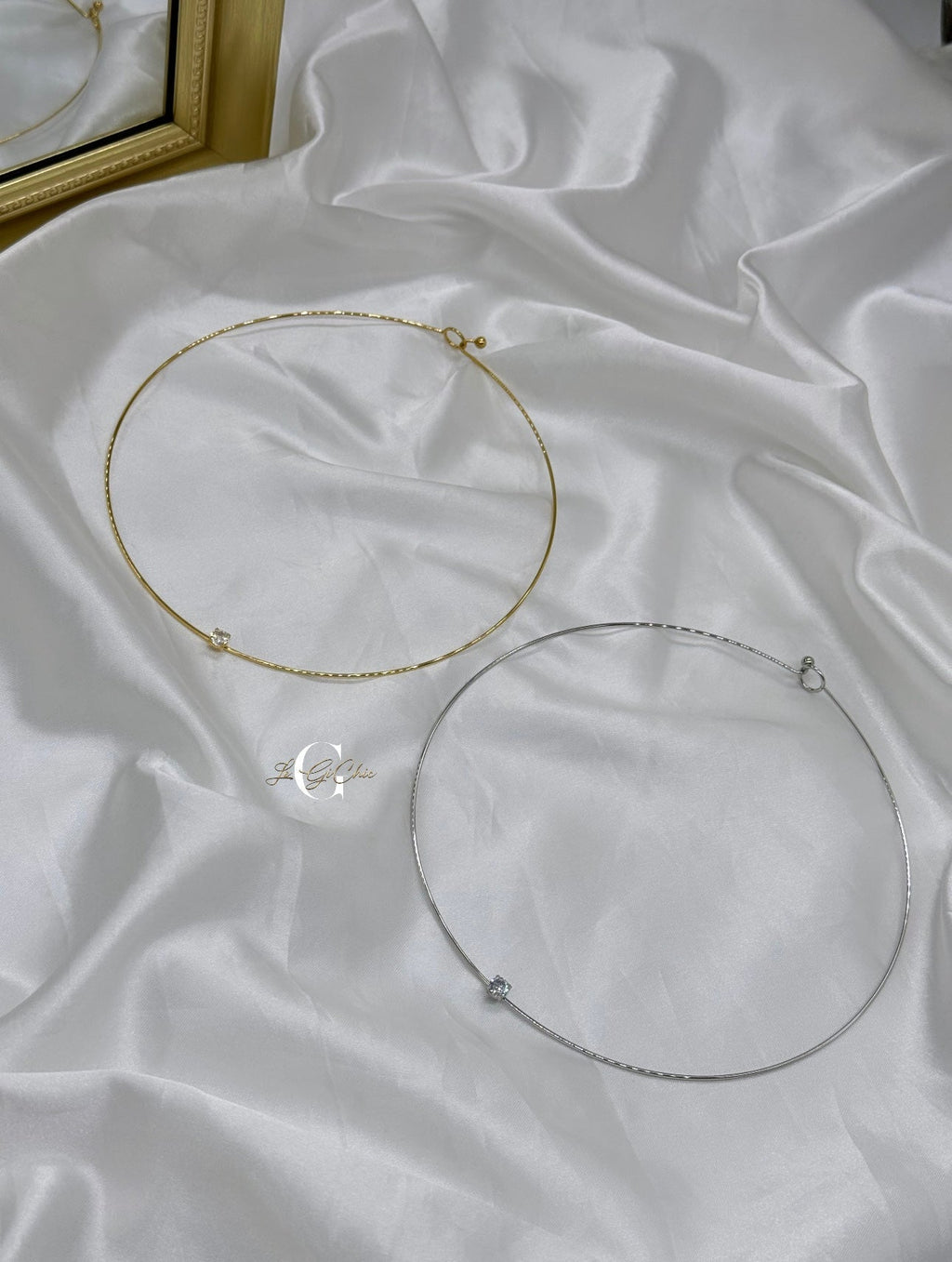Choker rigido “Punto luce”