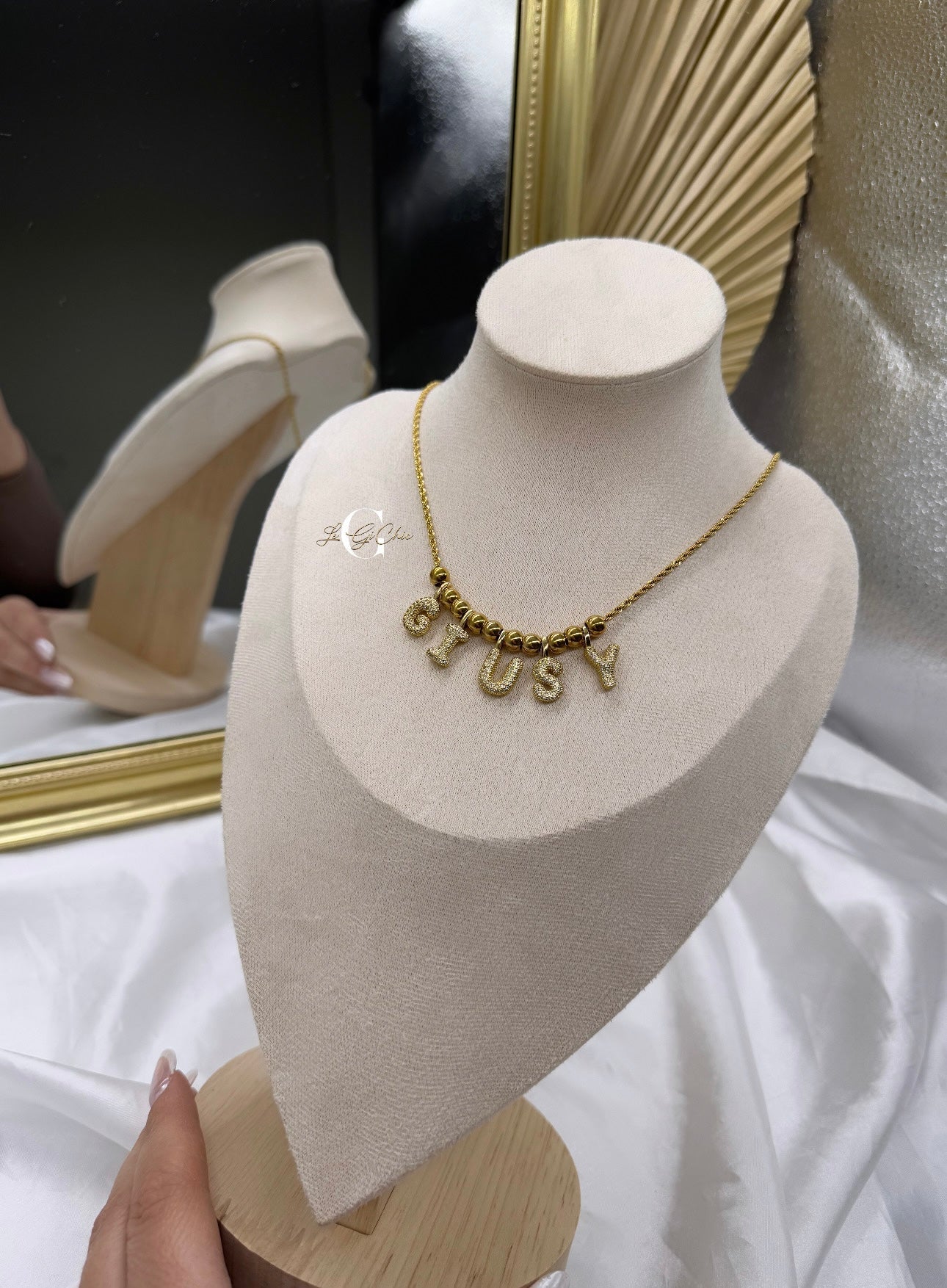 Collana “Reina”