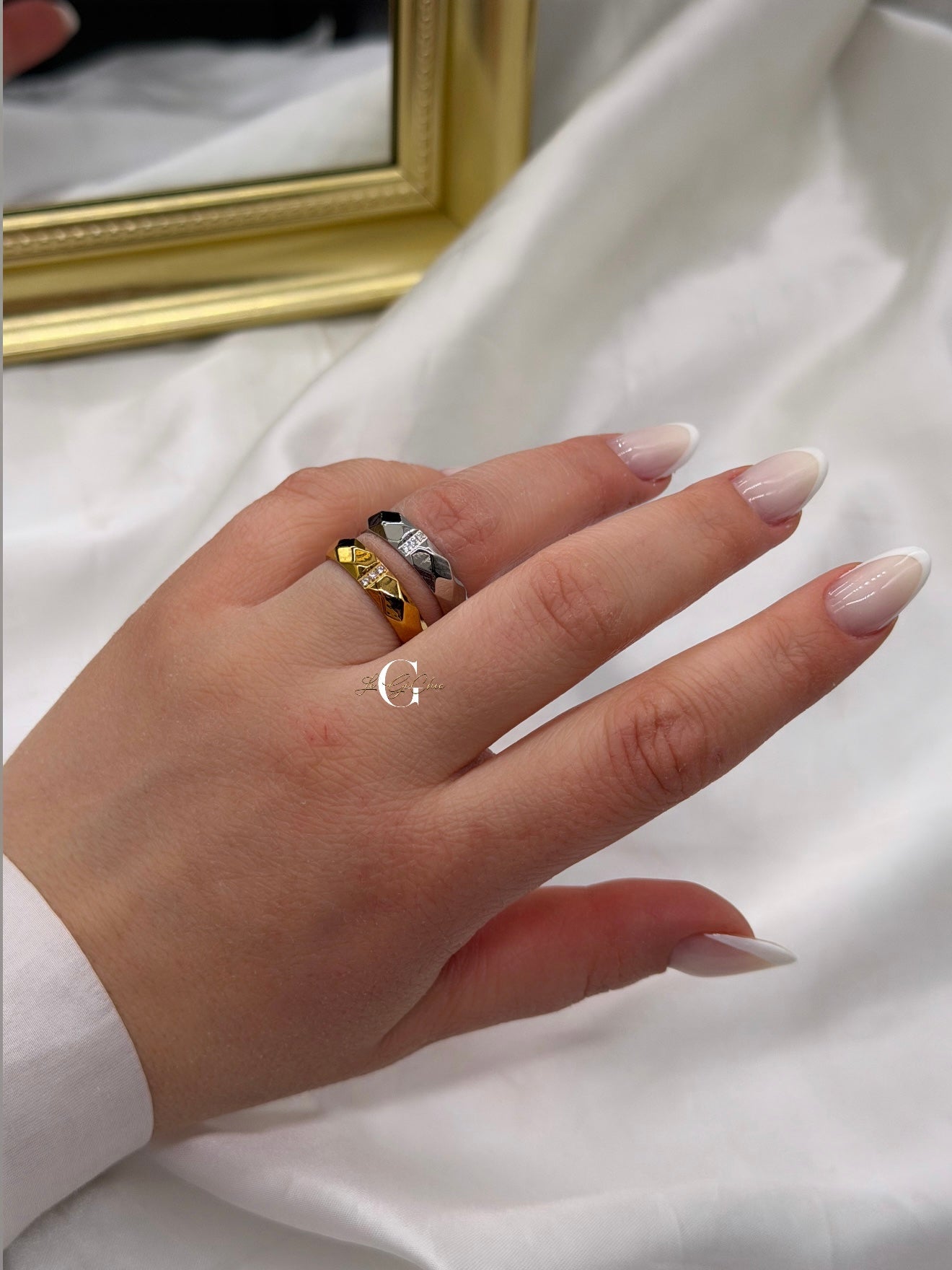 Anello “Fascia martellata”