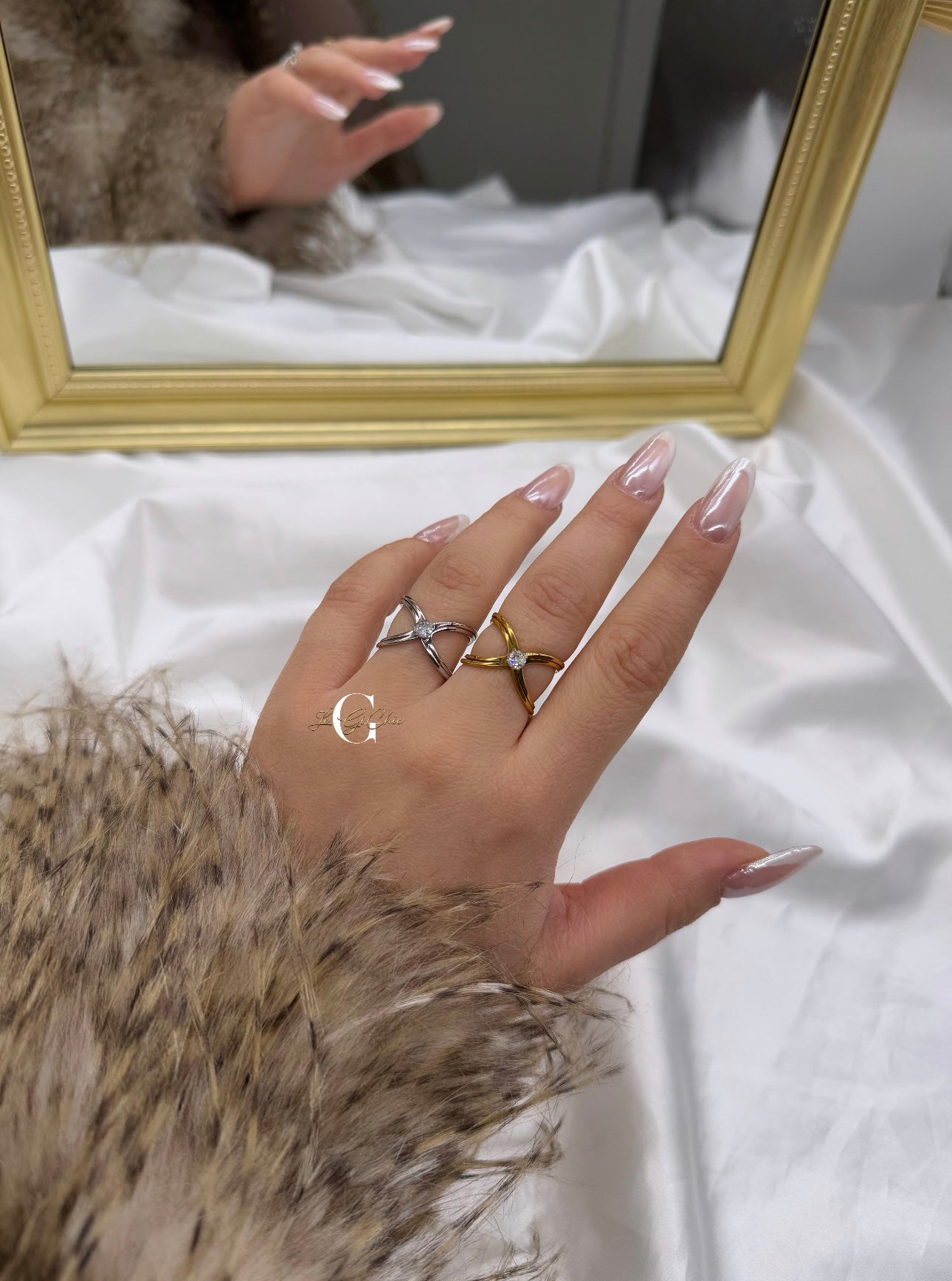 Anello “Incrocio con punto luce”