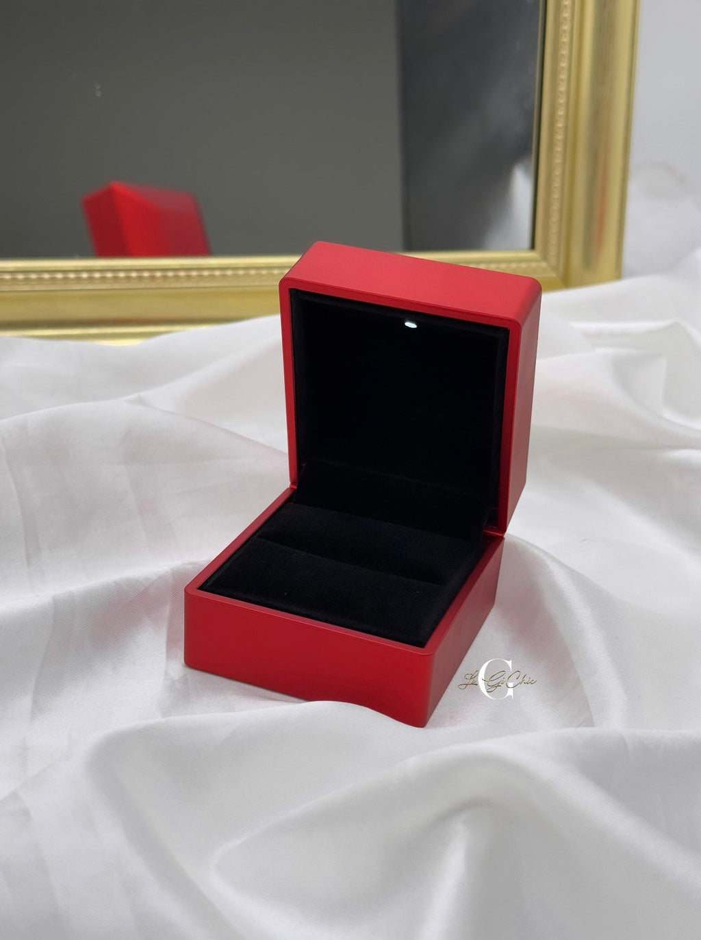 “Scatola anello” con luce