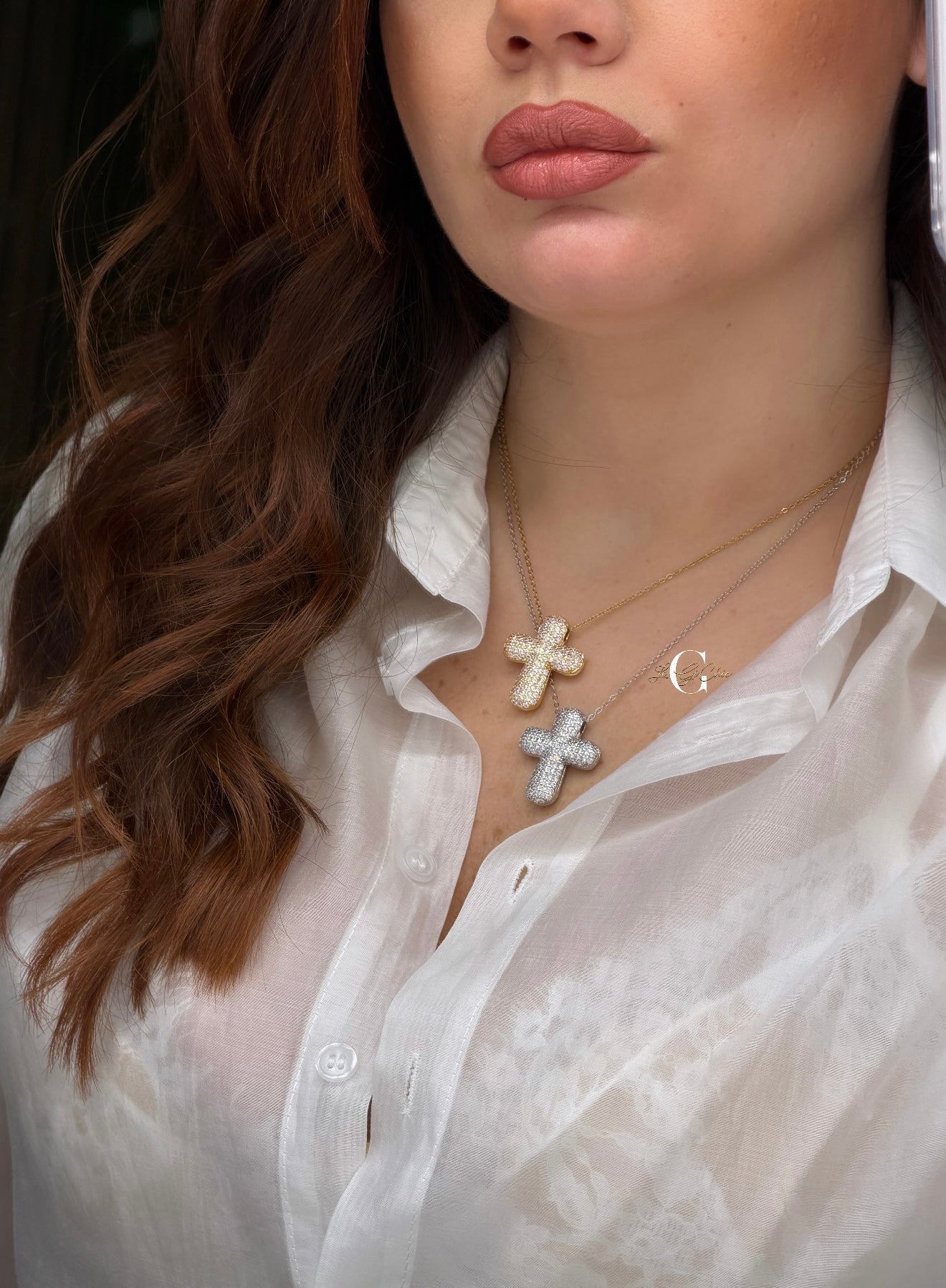 Collana “Croce bombata con zirconi”