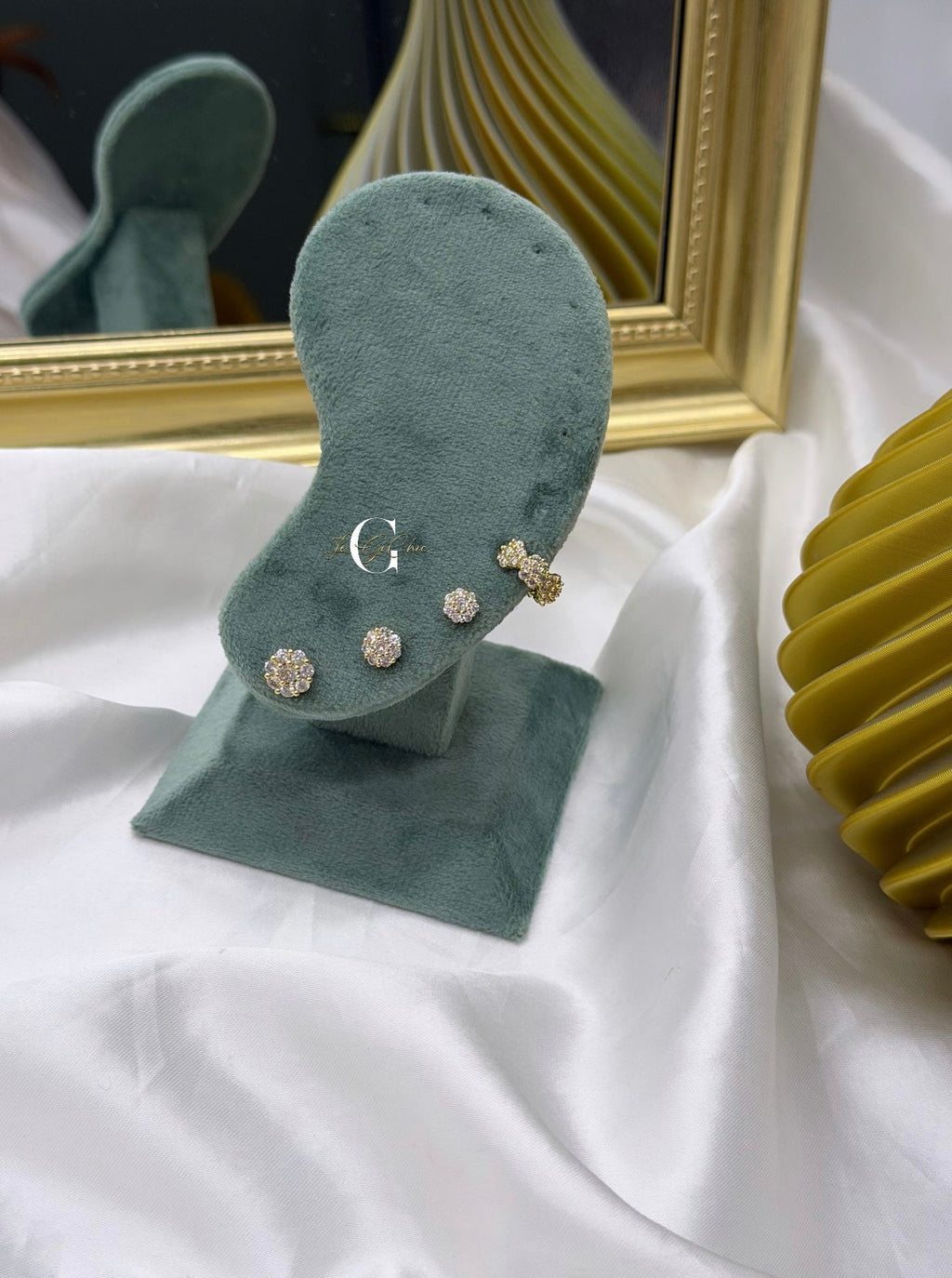 Ear cuff “Flower diamond”