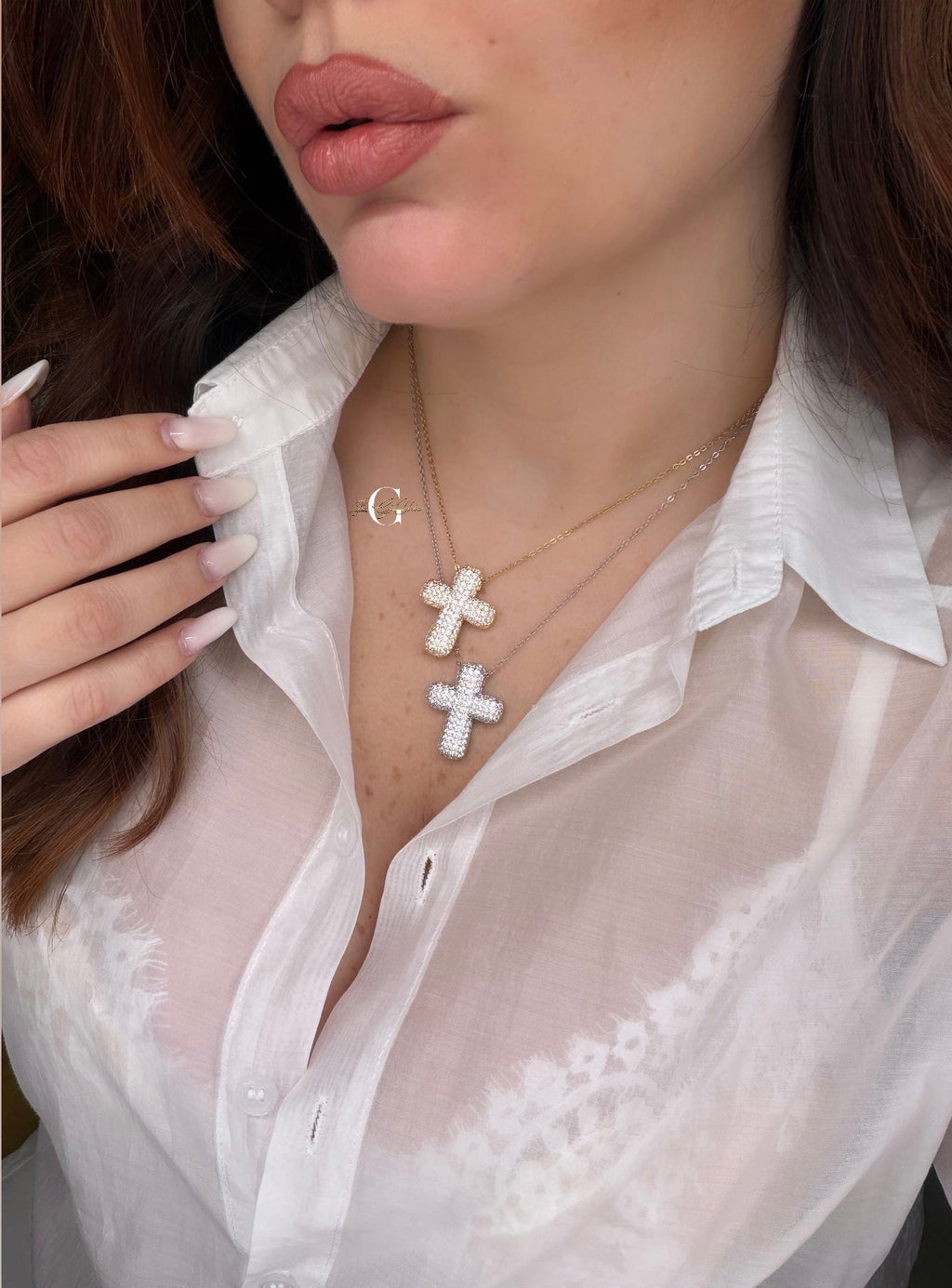 Collana “Croce bombata con zirconi”