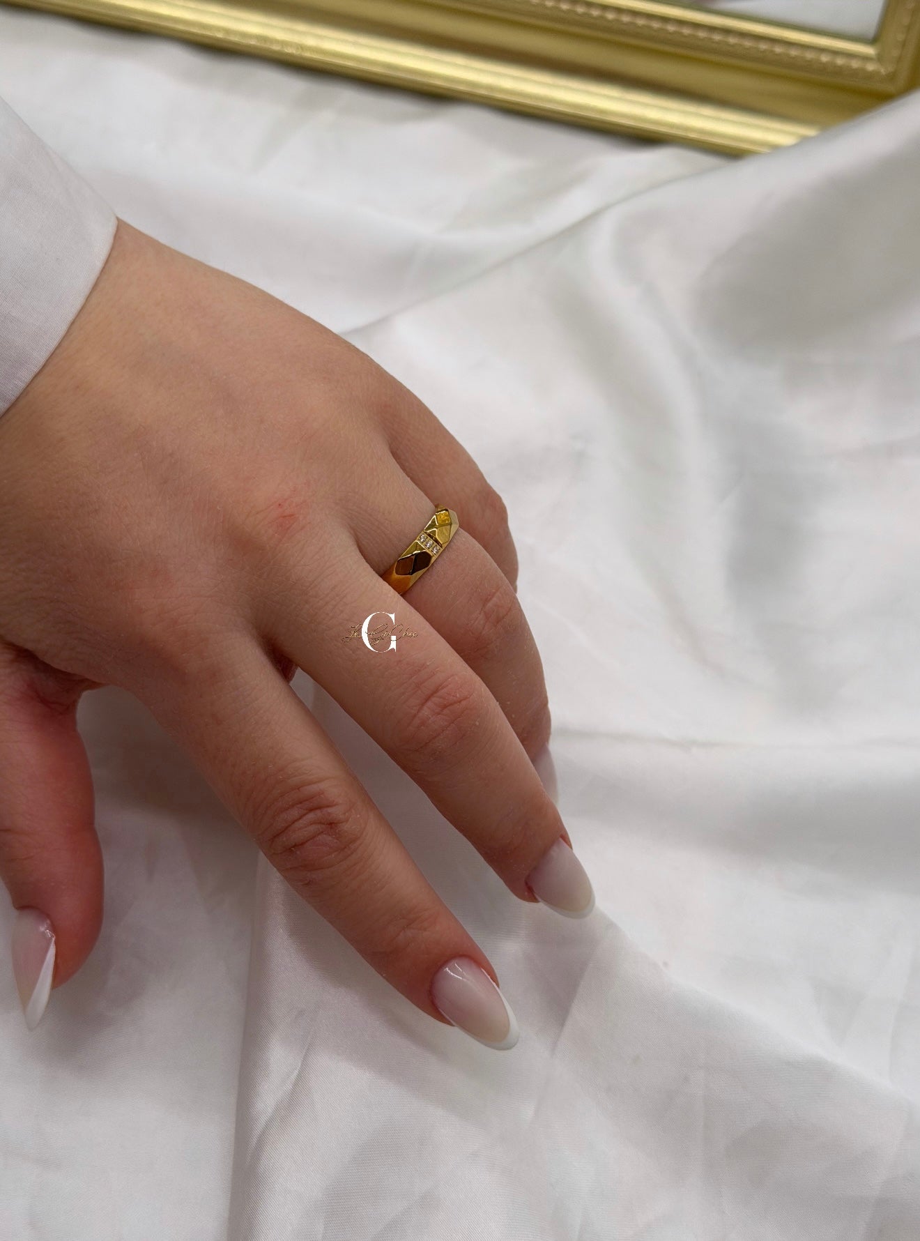 Anello “Fascia martellata”