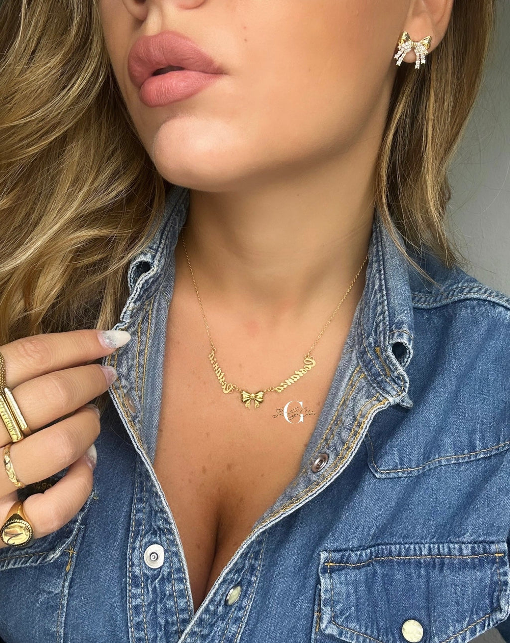 Collana “Fiocco con girocollo di nomi”
